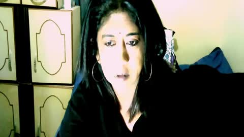 Snapshot of indianpleasures21 chatting on 5, 7, 2026 indianpleasures21 online show from 5, 7, 2026