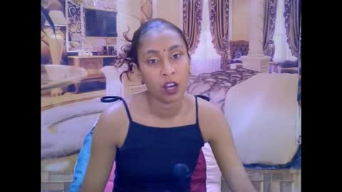 indiansexybutt4u2luv online show from 5, 3, 2026