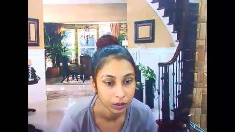 indiansexybutt4u2luv online show from 18, 5, 2026