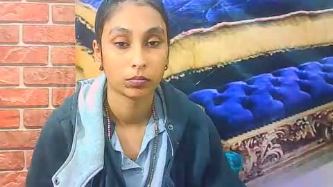 indiansexybutt4u2luv online show from 26, 6, 2026