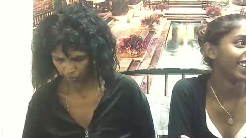 indiansexyslender4u2luv online show from 17, 1, 2025