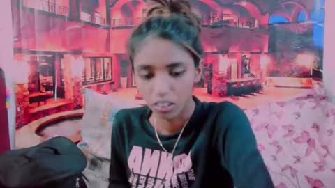 indiansexyslender4u2luv online show from 21, 1, 2025