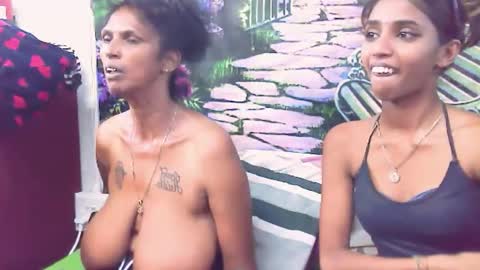 indiansexyslender4u2luv online show from 23, 1, 2025