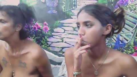 indiansexyslender4u2luv online show from 23, 1, 2025