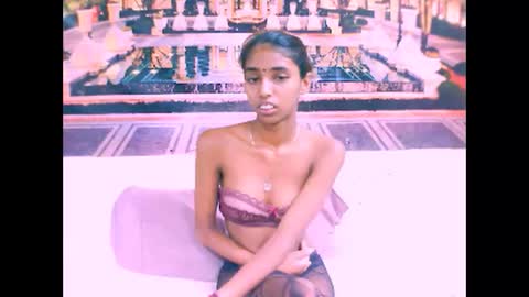 indiansexyslender4u2luv online show from 7, 2, 2025