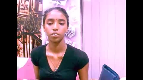 indiansexyslender4u2luv online show from 6, 3, 2025