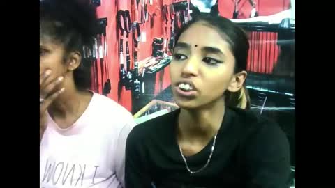 indiansexyslender4u2luv online show from 10, 3, 2025