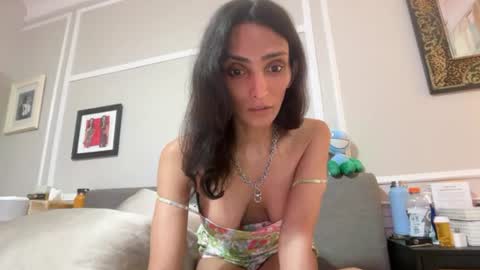 Snapshot of indiantransgirlillinois chatting on 4, 8, 2026 Indiantransgirlillinois online show from 4, 8, 2026