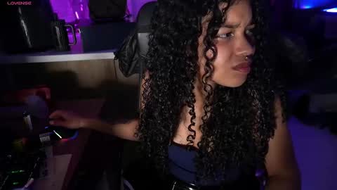 Snapshot of indicasatan chatting on 12, 9, 2025 Indicasatan online show from 12, 9, 2025