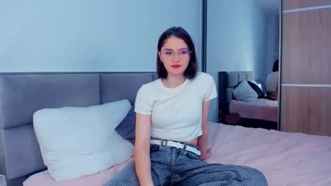 Kira online show from 28, 10, 2025