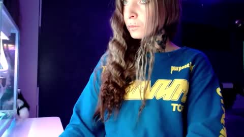 Snapshot of inesdesire chatting on 28, 1, 2025 InesDesire online show from 28, 1, 2025