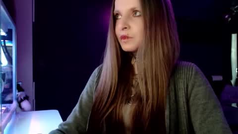 Snapshot of inesdesire chatting on 11, 2, 2025 InesDesire online show from 11, 2, 2025