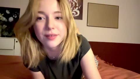 Snapshot of infinitysoul_ chatting on 1, 1, 2025 Alexa..  Inst     Fansly infinitysoul  online show from 1, 1, 2025