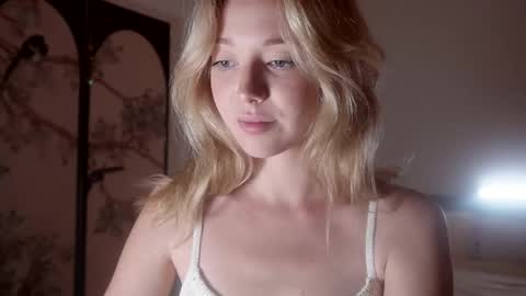 Snapshot of infinitysoul_ chatting on 14, 10, 2025 Alexa..  Inst     Fansly infinitysoul  online show from 14, 10, 2025