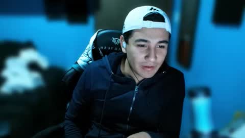 Iagust  online show from 14, 4, 2026