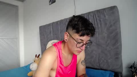 lyan onlyfans n linda online show from 17, 4, 2026