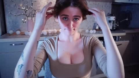 Lina online show from 25, 9, 2025