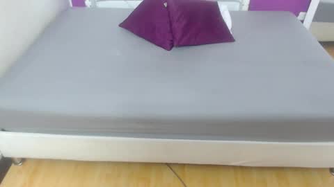 innocent_sexybaby online show from 3, 12, 2025