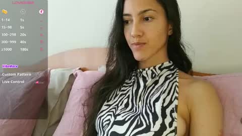 Laroa online show from 14, 10, 2025