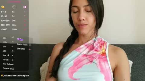 Laroa online show from 24, 10, 2025