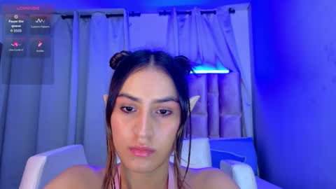 Snapshot of innoocentluna chatting on 24, 10, 2025 Innoocent Luna online show from 24, 10, 2025