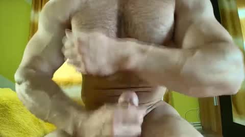 Snapshot of insanephisique chatting on 29, 10, 2025 insanephisique online show from 29, 10, 2025