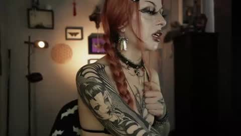 Snapshot of insania_999 chatting on 1, 7, 2026 SANIA online show from 1, 7, 2026