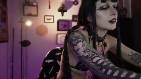 Snapshot of insania_999 chatting on 18, 7, 2026 SANIA online show from 18, 7, 2026