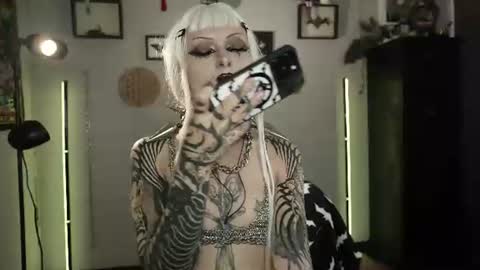 Snapshot of insania_999 chatting on 29, 7, 2026 SANIA online show from 29, 7, 2026