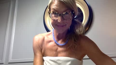 Snapshot of insatiablekate chatting on 31, 7, 2026 Insatiablekate online show from 31, 7, 2026
