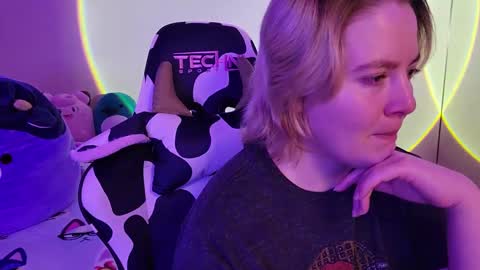 Faye online show from 29, 1, 2025