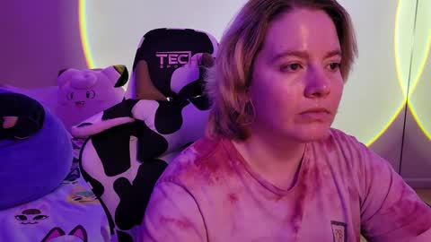 Faye online show from 11, 2, 2025