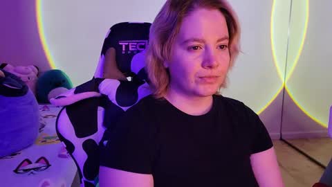 Faye online show from 24, 2, 2025