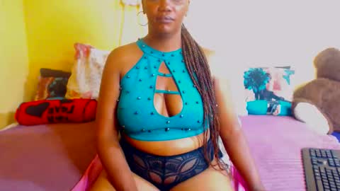 Snapshot of intimacysexy chatting on 23, 11, 2025 boniswa caroline online show from 23, 11, 2025