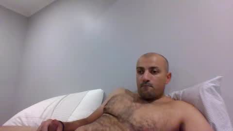 Snapshot of intolder35 chatting on 3, 4, 2026 intolder35 online show from 3, 4, 2026