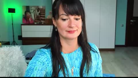 iracherrynow online show from 7, 11, 2025