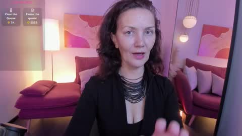 Snapshot of irene_marlow chatting on 8, 10, 2025 Irene online show from 8, 10, 2025