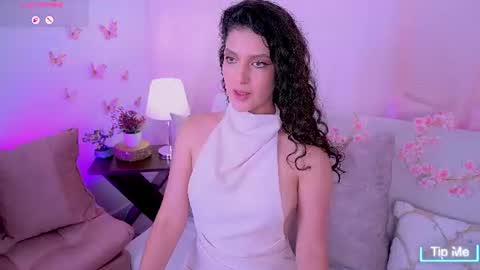 Maia Glow online show from 14, 7, 2026