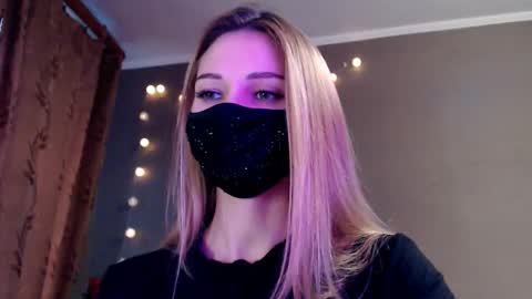 Lily online show from 11, 2, 2026