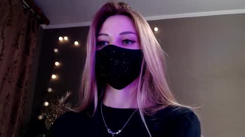 Lily online show from 11, 3, 2026