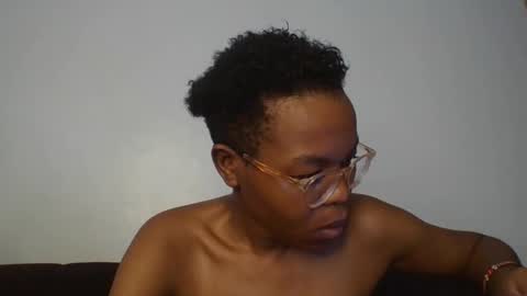 iris_love_2 online show from 30, 1, 2025