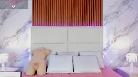 Iris online show from 14, 4, 2026