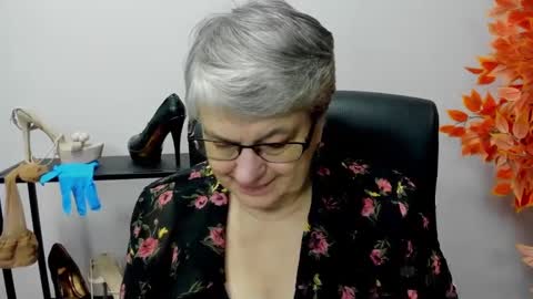 I R I S online show from 4, 12, 2024