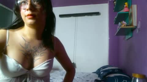 Snapshot of irisbell_ chatting on 27, 12, 2024 Camilla online show from 27, 12, 2024