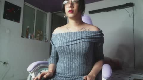 Snapshot of irisbell_ chatting on 21, 1, 2025 Camilla online show from 21, 1, 2025
