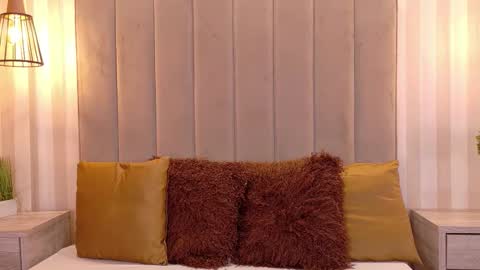 Iris  online show from 1, 12, 2025