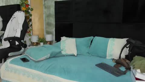 Iris Fit online show from 9, 2, 2025