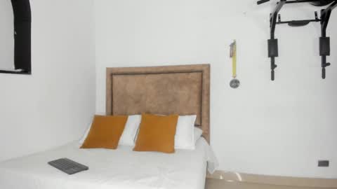 Iris Fit online show from 11, 11, 2025