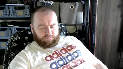 Snapshot of irishdaddy24 chatting on 21, 12, 2024 twitter theirishman205 online show from 21, 12, 2024