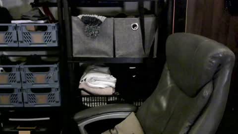 Snapshot of irishdaddy24 chatting on 28, 12, 2024 twitter theirishman205 online show from 28, 12, 2024